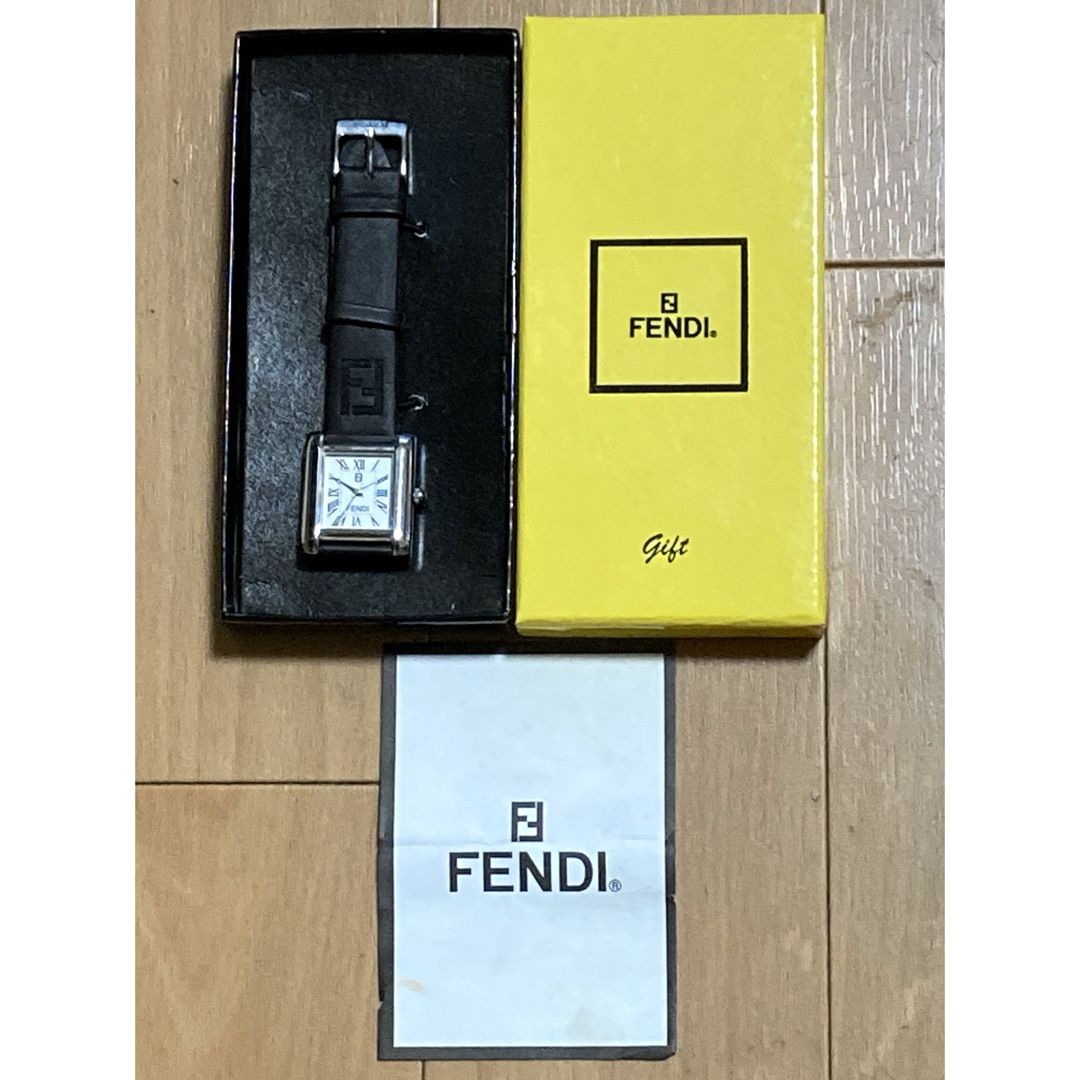 付属品完備】 FENDI フェンディ ビンテージ 希少 レディース腕時計 付属品完備】 FENDI フェンディ ビンテージ 希少 レディース腕時計