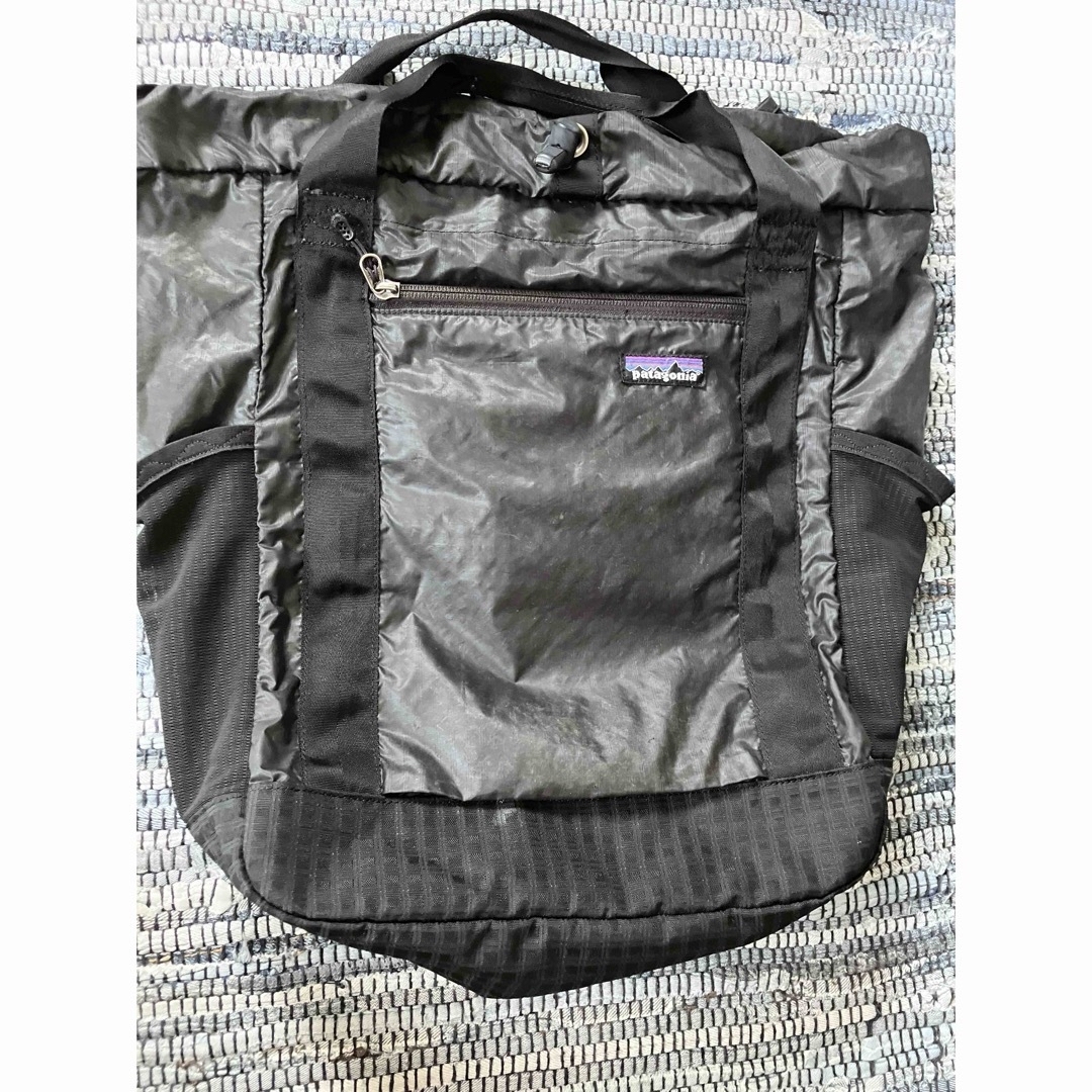 patagonia オールブラックリュック