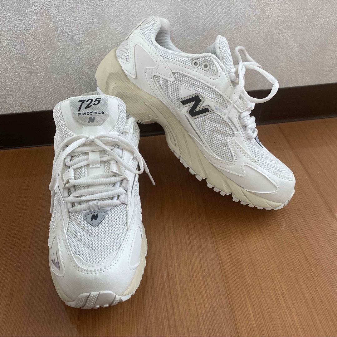 新品 2024年 ニューバランス ML725 新品 2024年 ニューバランス ML725