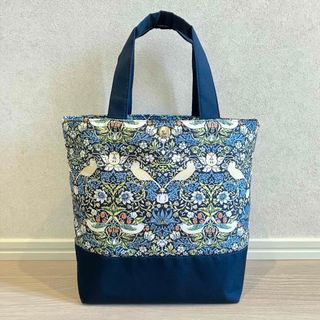 ハンドメイド　帯リメイクトートバッグ　ウィリアムモリス　いちご泥棒柄　ネイビー(バッグ)