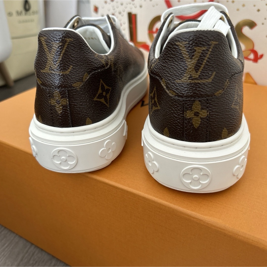 LOUIS VUITTON - 新品未使用 ルイヴィトン タイムアウトライン LOUIS VUITTON - 新品未使用 ルイヴィトン タイムアウトライン