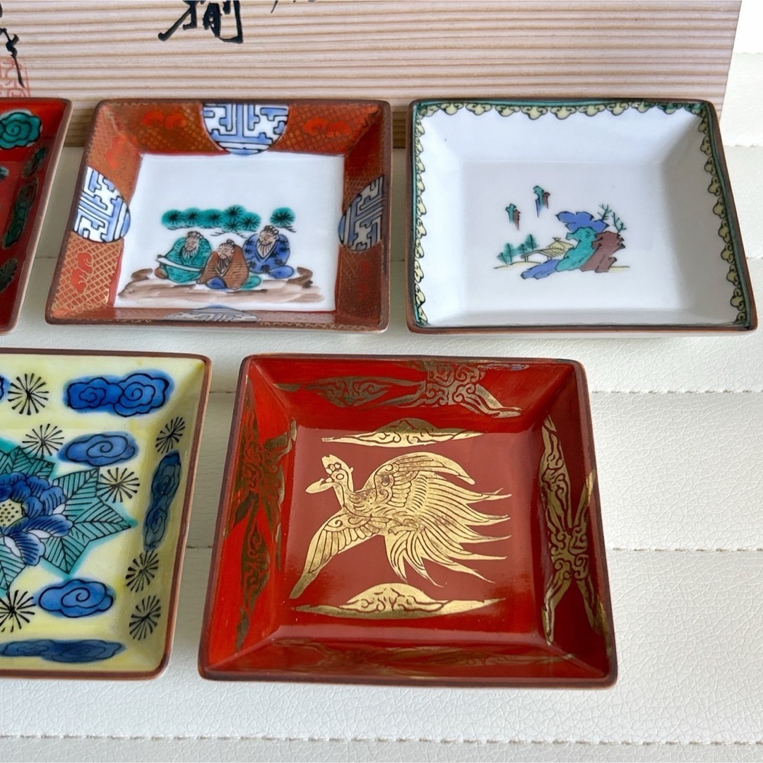 九谷青窯 - 九谷焼 圓山作 絵変わり 時代画 小皿揃 5枚セット 角 九谷青窯 - 九谷焼 圓山作 絵変わり 時代画 小皿揃 5枚セット 角