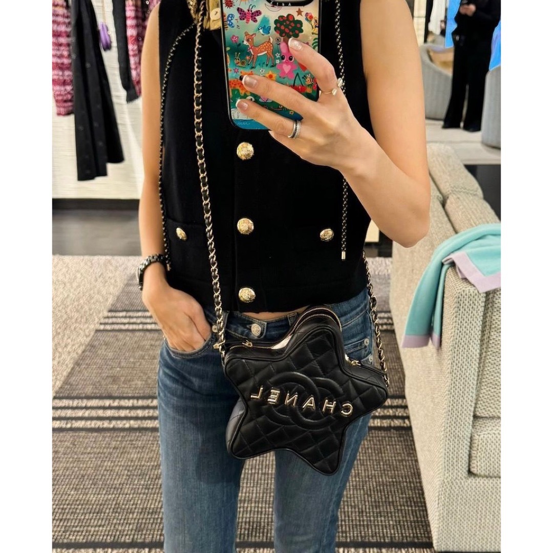 CHANEL - シャネルchanel チェーン ショルダーバック 星型 CHANEL - シャネルchanel チェーン ショルダーバック 星型