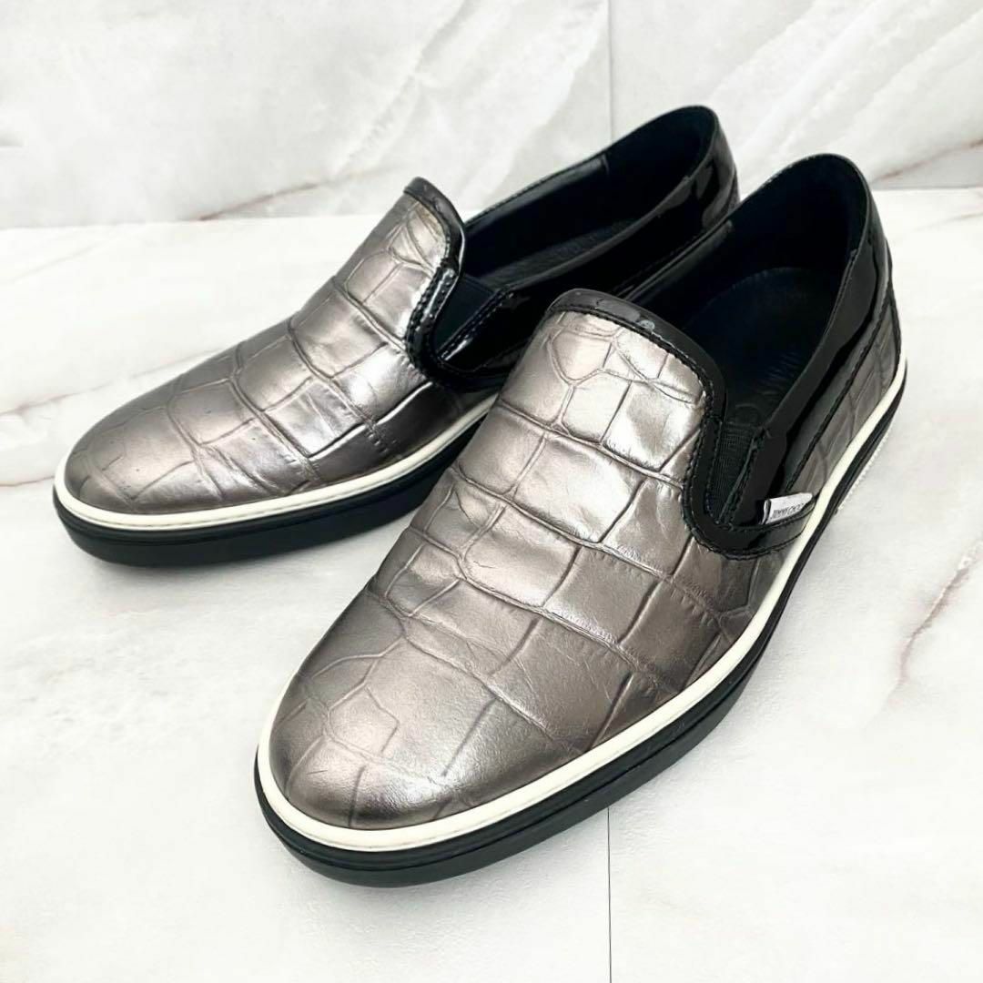 人気・極美品】ZUCCOTTO クロコ型押し Tストラップミュール 赤 人気・極美品】ZUCCOTTO クロコ型押し Tストラップミュール 赤