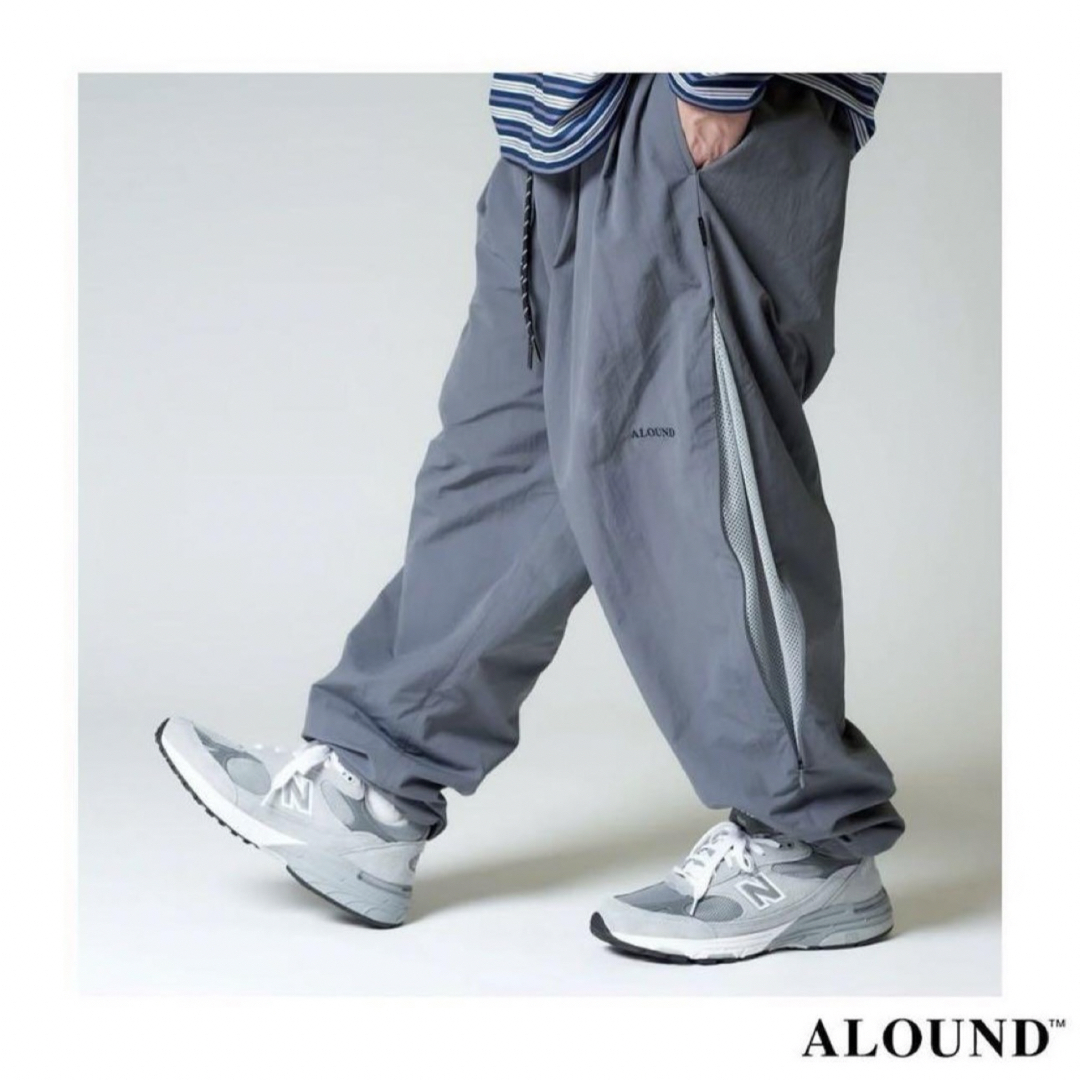 ALOUND TWOTUCK TAPERED NYLON PANTS パンツの通販 by なるさん ALOUND TWOTUCK TAPERED NYLON PANTS パンツの通販 by なるさん