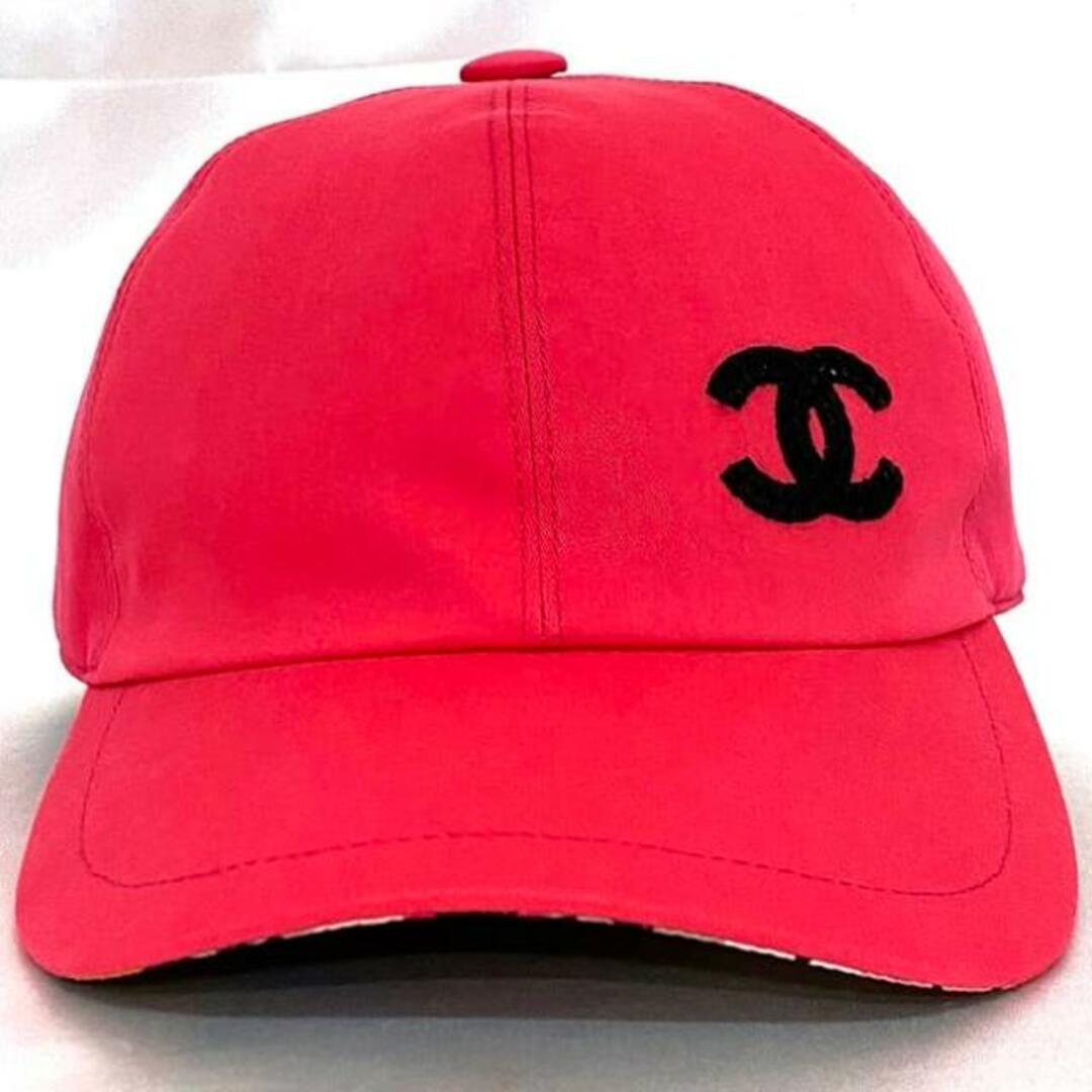 CHANEL - シャネル キャップ ピンク ココマーク 未使用 美品 CHANEL - シャネル キャップ ピンク ココマーク 未使用 美品