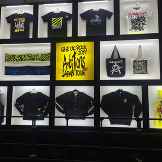 ワンオクロック(ONE OK ROCK)のONE OK ROCK Tシャツ タオル(ミュージシャン)