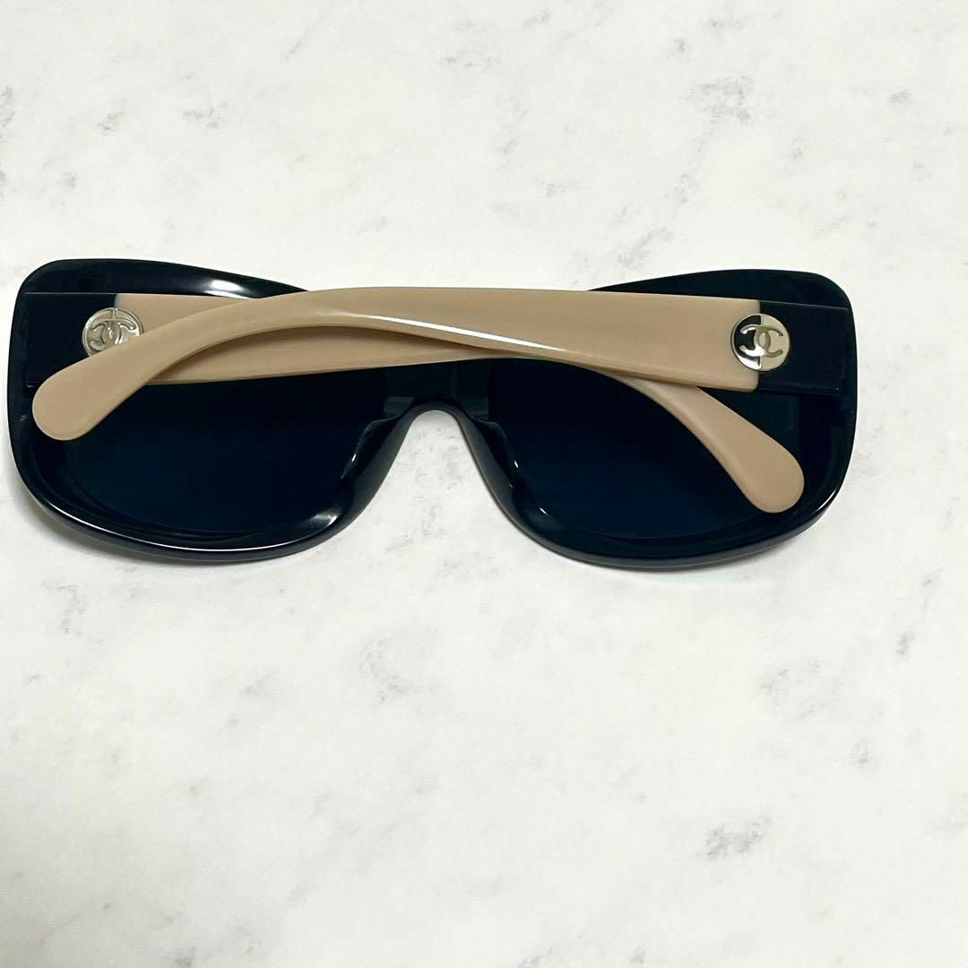 CHANEL シャネル マトラッセ ココマーク サングラス ブラック CHANEL シャネル マトラッセ ココマーク サングラス ブラック