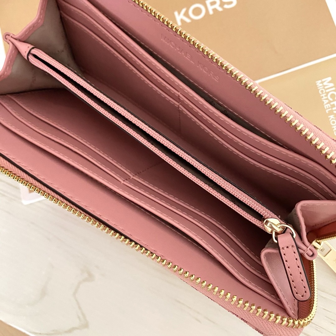 MICHAEL KORS - 新品 MICHAEL KORS長財布 ピンク 財布 長財布 MICHAEL KORS - 新品 MICHAEL KORS長財布 ピンク 財布 長財布