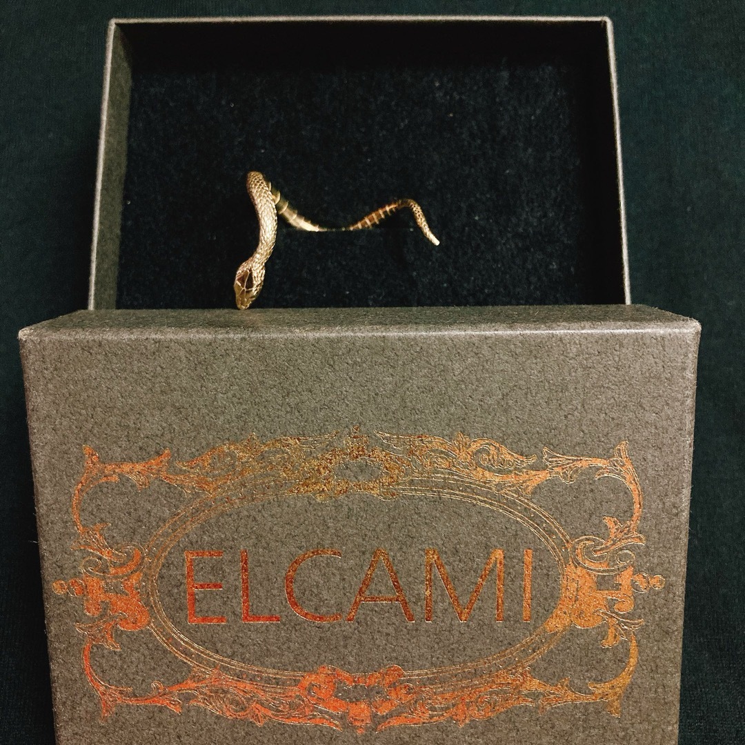 gunda - 美品箱付属 ELCAMI 半割れ蛇ピアス GOLD K18 シルバー gunda - 美品箱付属 ELCAMI 半割れ蛇ピアス GOLD K18 シルバー