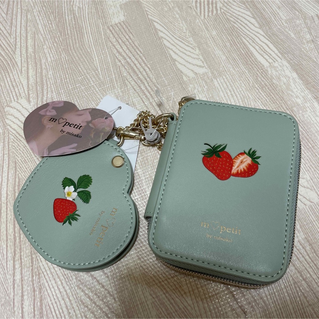 しまむら(シマムラ)のしまむら 青木美沙子 m♡petit ハートミラー付きポーチ いちご レディースのファッション小物(ポーチ)の商品写真