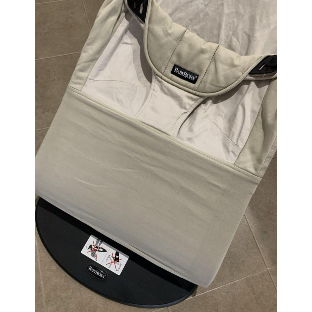 BABYBJORN - 美品 ベビービョルン バウンサー カーキ ベージュの BABYBJORN - 美品 ベビービョルン バウンサー カーキ ベージュの