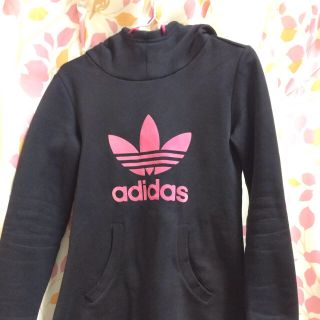 アディダス(adidas)のadidas パーカー黒ピンク(パーカー)