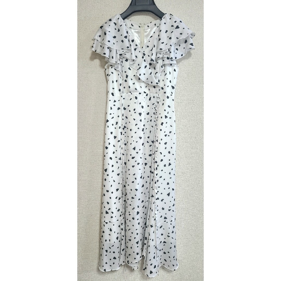 Apuweiser-riche】ラッフルカシュクールプリントワンピース Apuweiser-riche】ラッフルカシュクールプリントワンピース