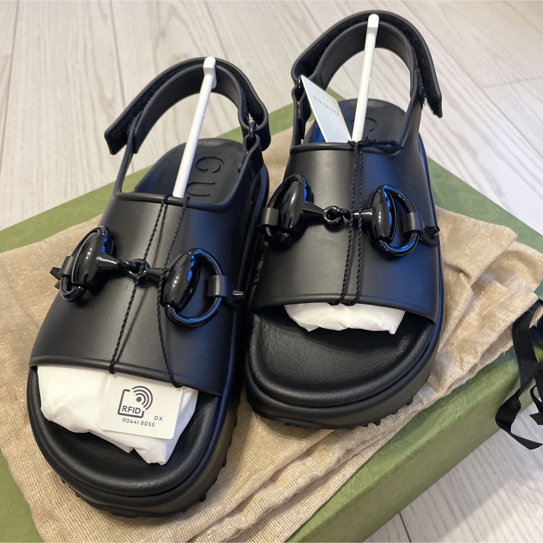 GUCCI - GUCCI グッチ ホースビット 厚底 ラバー サンダルの通販 GUCCI - GUCCI グッチ ホースビット 厚底 ラバー サンダルの通販
