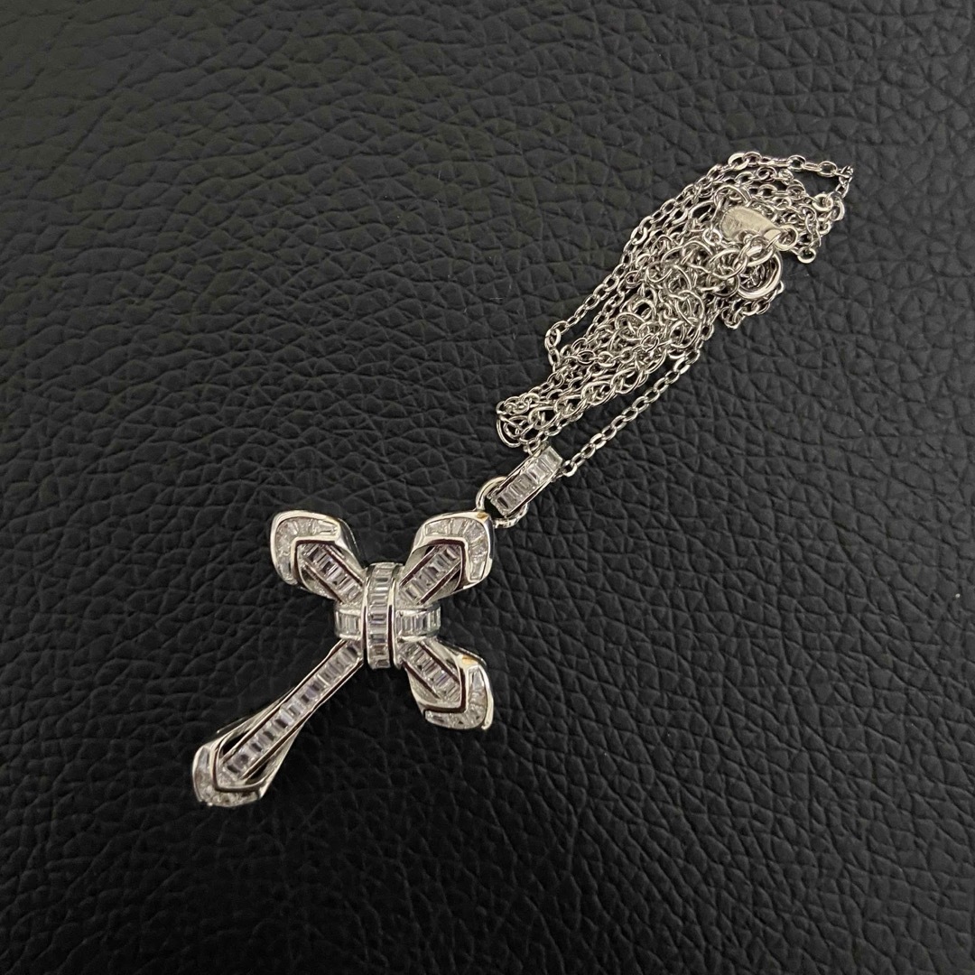 18k gp czバケットダイヤ クロス ネックレス シルバー 18k gp czバケットダイヤ クロス ネックレス シルバー