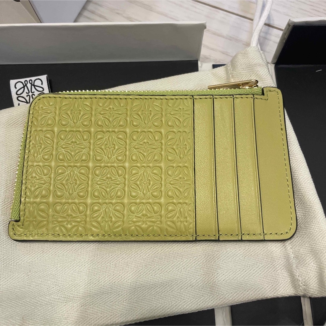 LOEWE - LOEWE リピート コイン カードホルダーの通販 by カタ LOEWE - LOEWE リピート コイン カードホルダーの通販 by カタ
