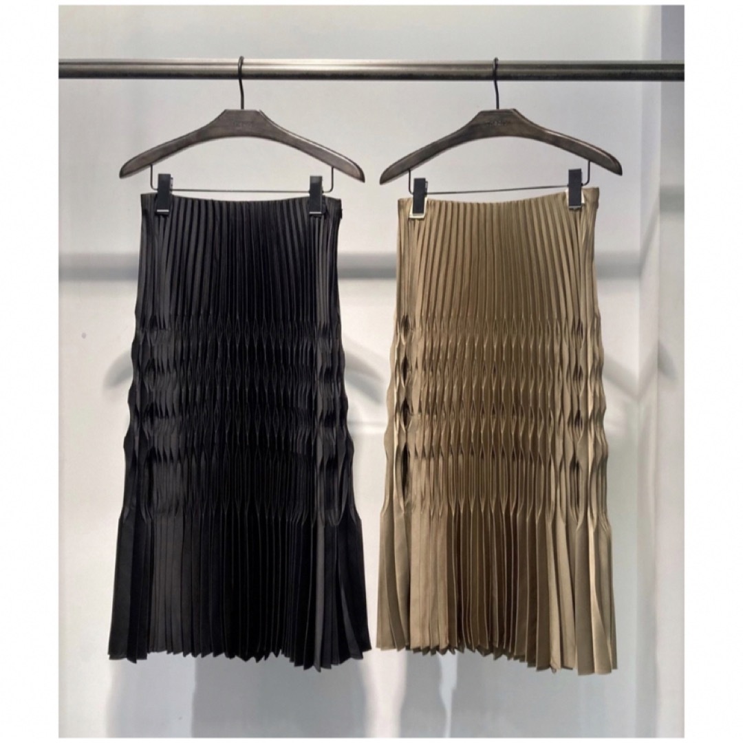 Theory - Theory 22aw イレギュラープリーツミディ丈スカートの Theory - Theory 22aw イレギュラープリーツミディ丈スカートの