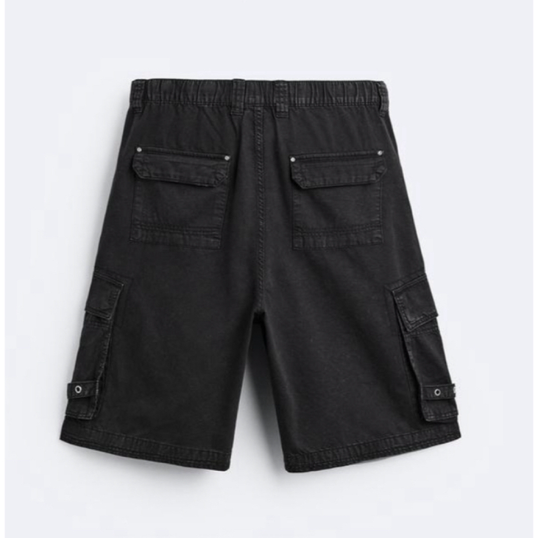ZARA - 新品未使用 ZARA テープ付き カーゴバミューダパンツ の ZARA - 新品未使用 ZARA テープ付き カーゴバミューダパンツ の