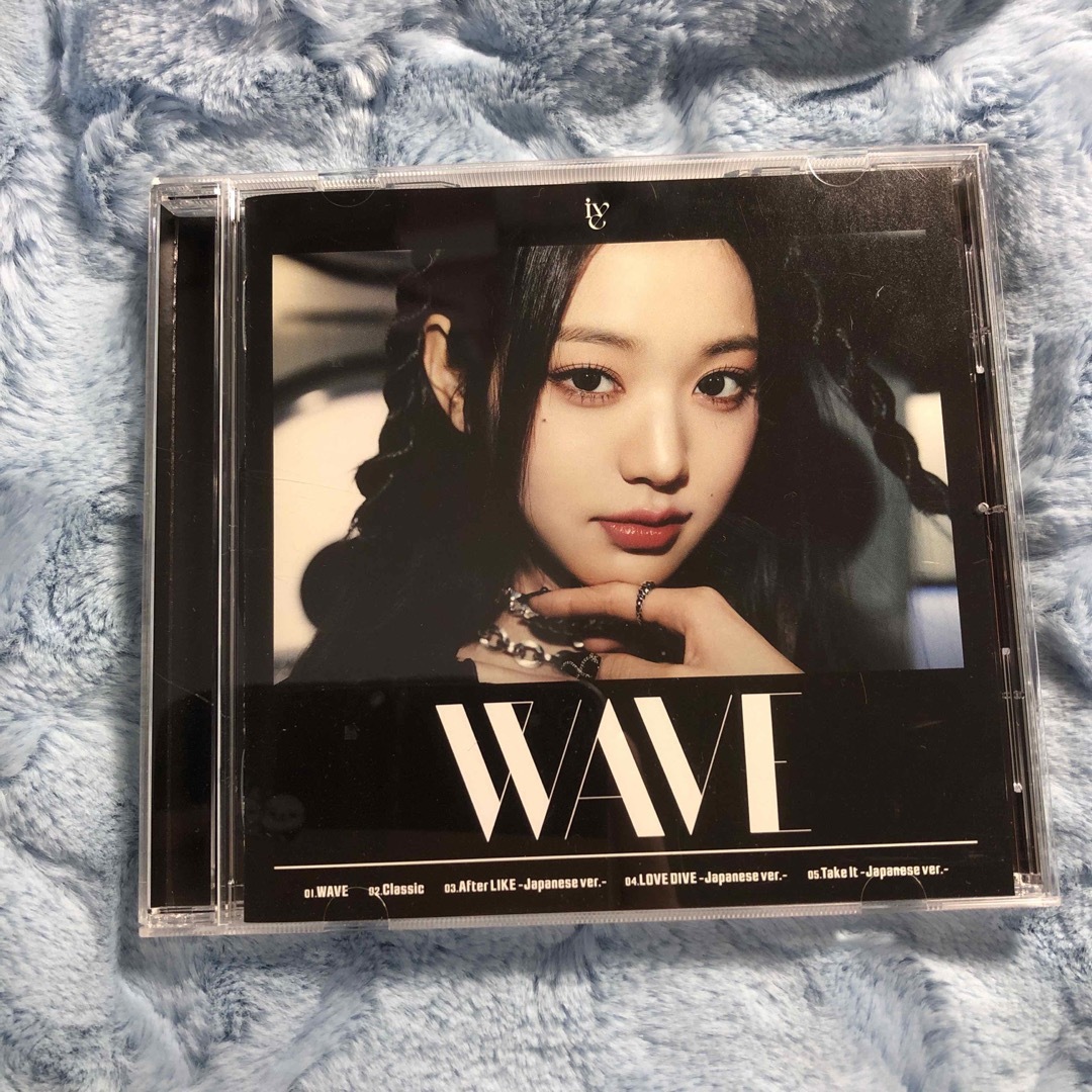 IVE WAVE DIVE盤 CDの通販 by smile|ラクマ IVE WAVE DIVE盤 CDの通販 by smile|ラクマ