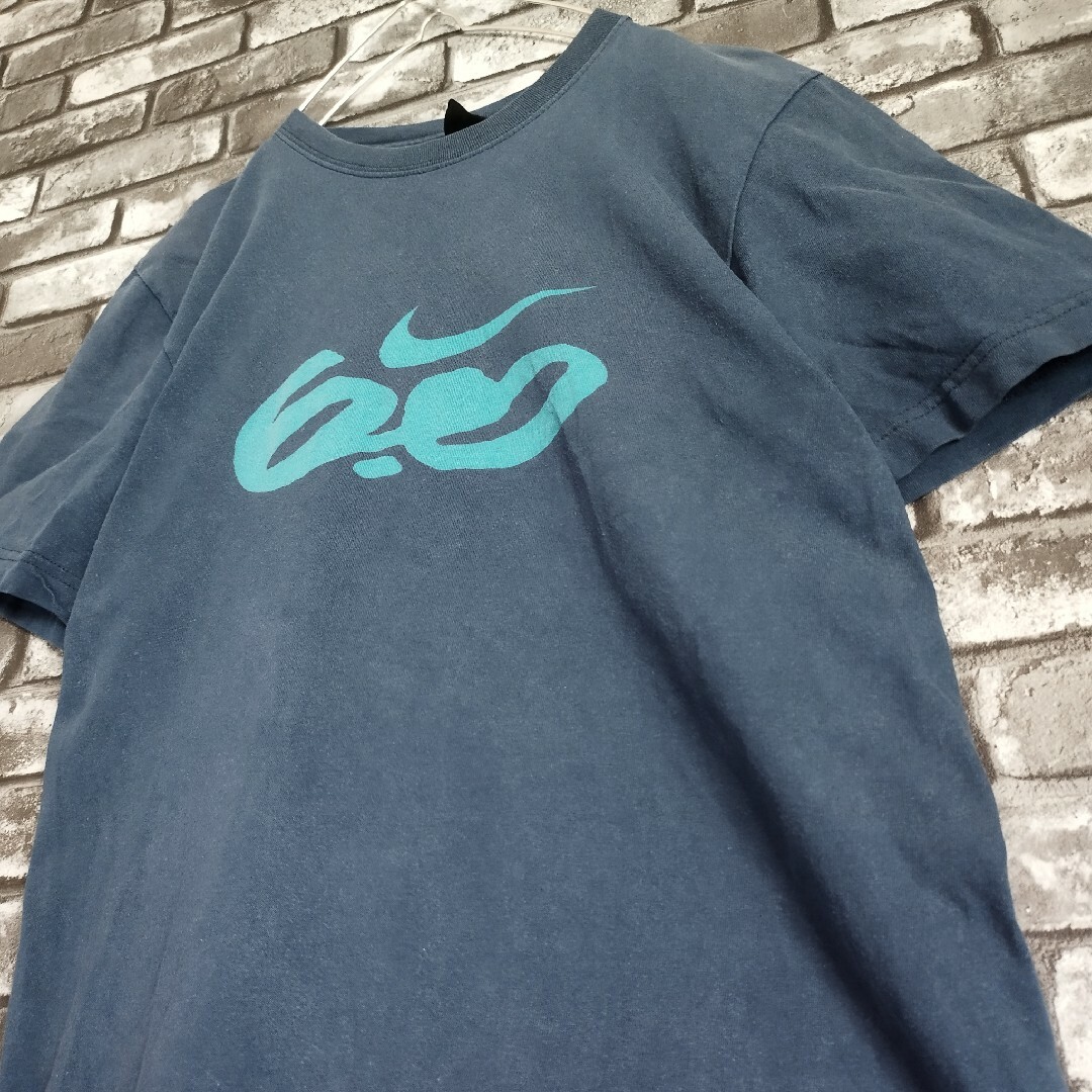 NIKE(ナイキ)のNIKE6.0スウッシュビッグロゴtシャツTシャツ鬼フェードnikeナイキ メンズのトップス(Tシャツ/カットソー(半袖/袖なし))の商品写真