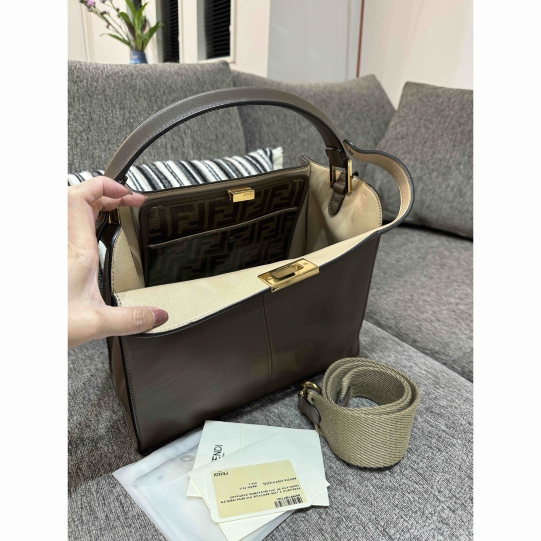 FENDI - フェンディ ピーカブー エックスライト ミディアムの FENDI - フェンディ ピーカブー エックスライト ミディアムの