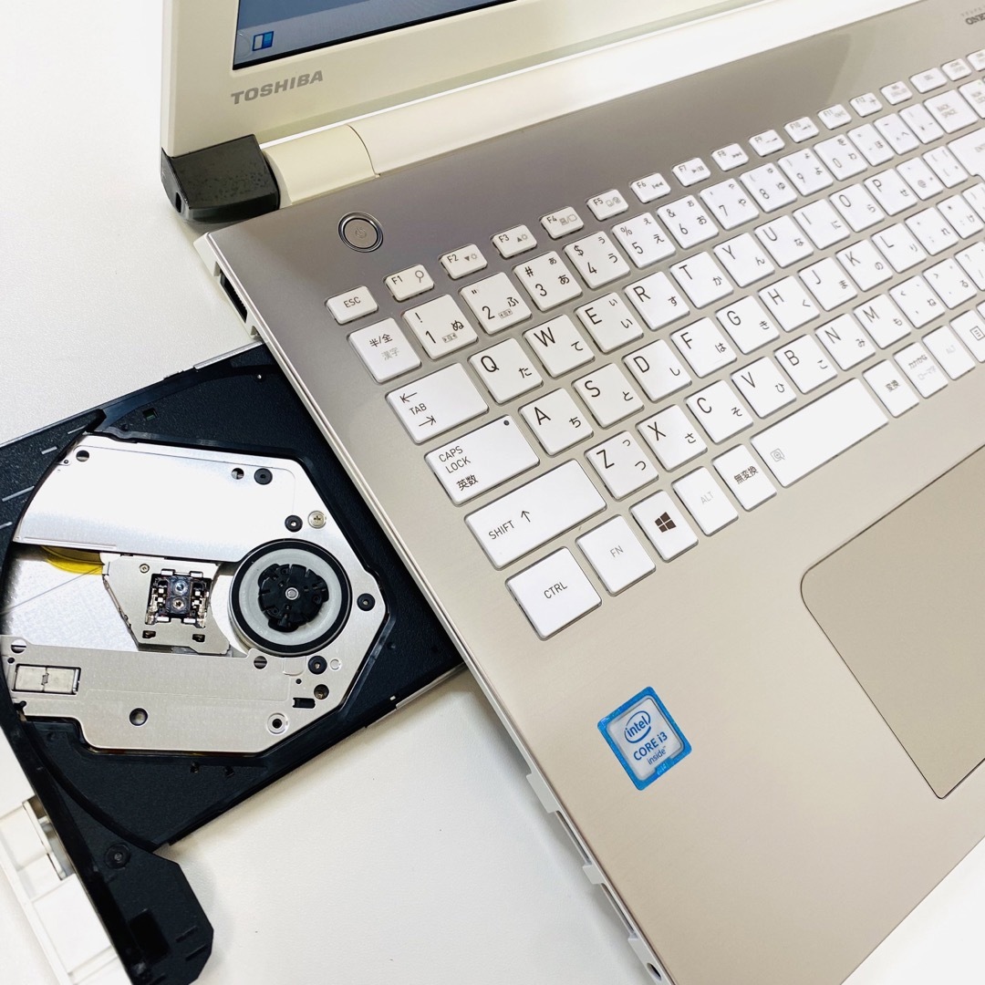 Corei3 東芝 ノートパソコン Windows11 SSD オフィス付き Corei3 東芝 ノートパソコン Windows11 SSD オフィス付き