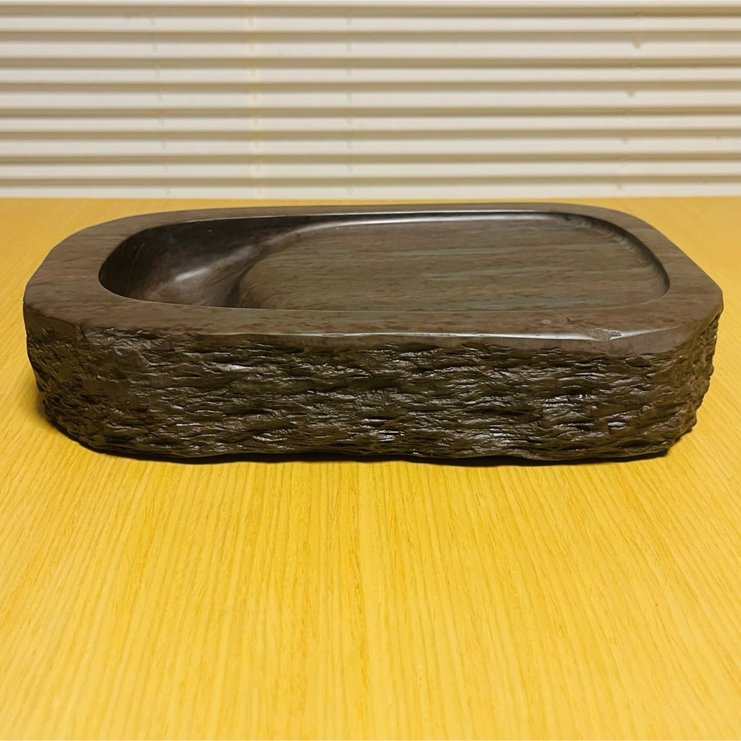 未使用・希少】昭竜山(下井百合昭)作 赤間紫金硯 木箱付 大型 未使用・希少】昭竜山(下井百合昭)作 赤間紫金硯 木箱付 大型