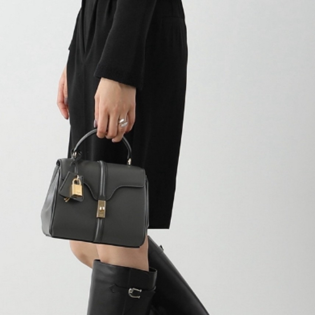CELINE - 美品【セリーヌ】ミニ 16 セーズ サテンドカーフスキン CELINE - 美品【セリーヌ】ミニ 16 セーズ サテンドカーフスキン