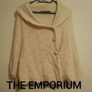 ジエンポリアム(THE EMPORIUM)の着画有 THE EMPORIUM(ポンチョ)