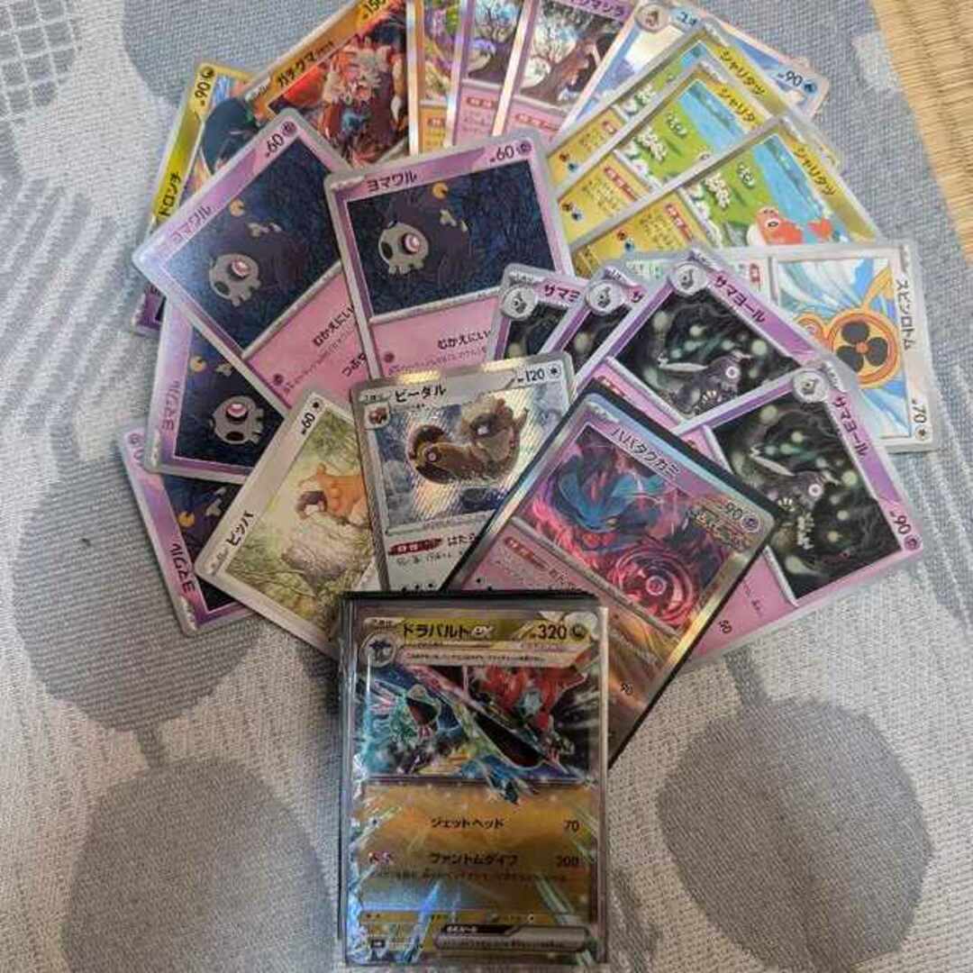 【未使用スリーブ多数!】遊戯王 引退品 デッキ、ストレージ 【未使用スリーブ多数!】遊戯王 引退品 デッキ、ストレージ