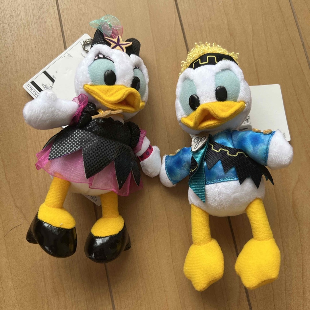 Disney(ディズニー)のディズニー ぬいぐるみ(ドナルド、デイジーセット) エンタメ/ホビーのおもちゃ/ぬいぐるみ(キャラクターグッズ)の商品写真