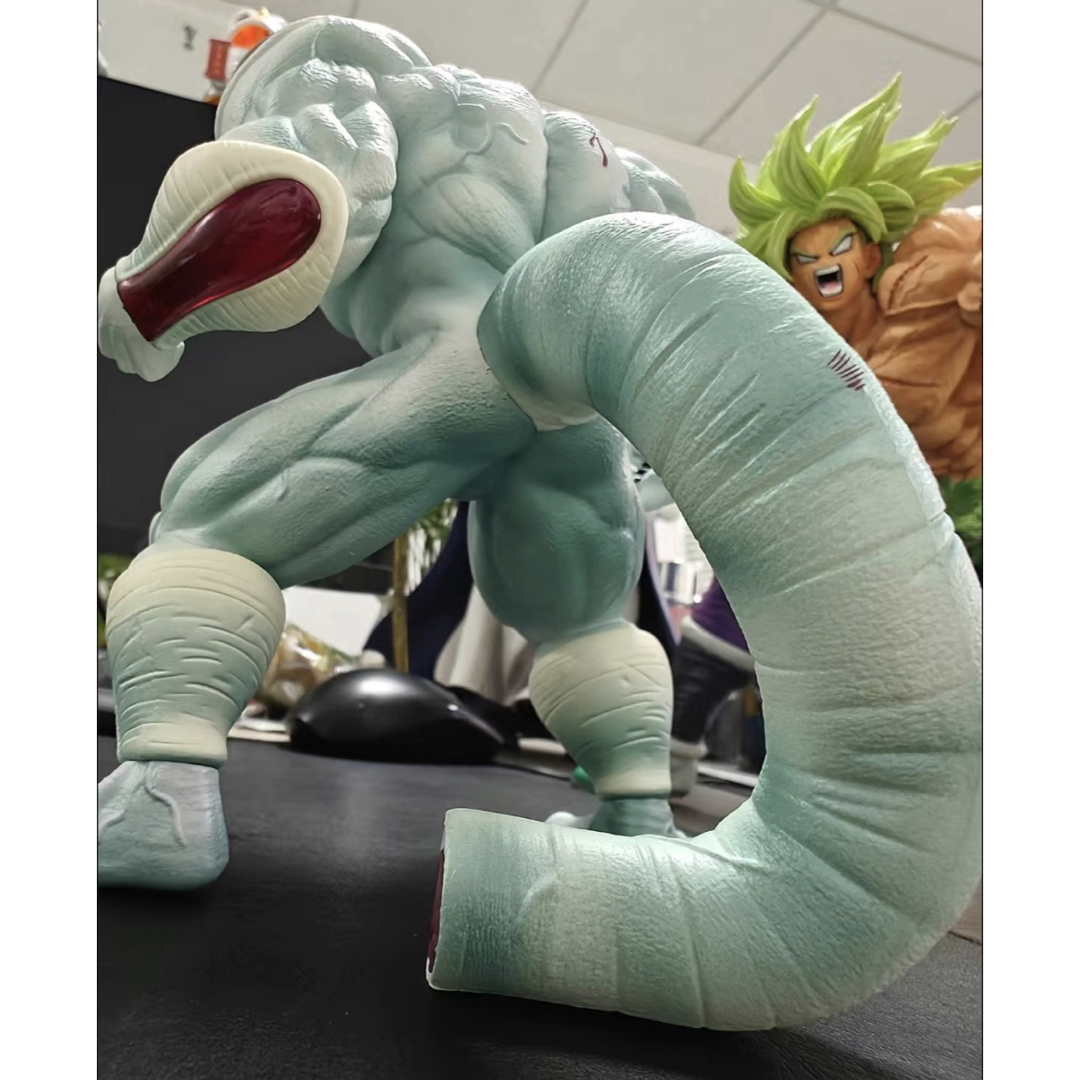 ドラゴンボール フリーザ フィギュア PVC製品 ガレージキットの ドラゴンボール フリーザ フィギュア PVC製品 ガレージキットの