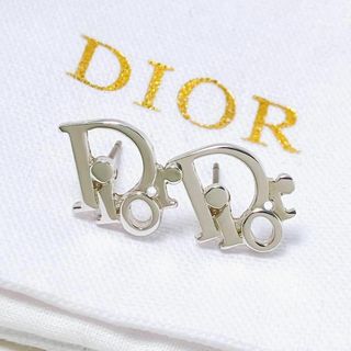 超美品Christian Dior ロゴ レタリング ネックレス シルバー 超美品Christian Dior ロゴ レタリング ネックレス シルバー