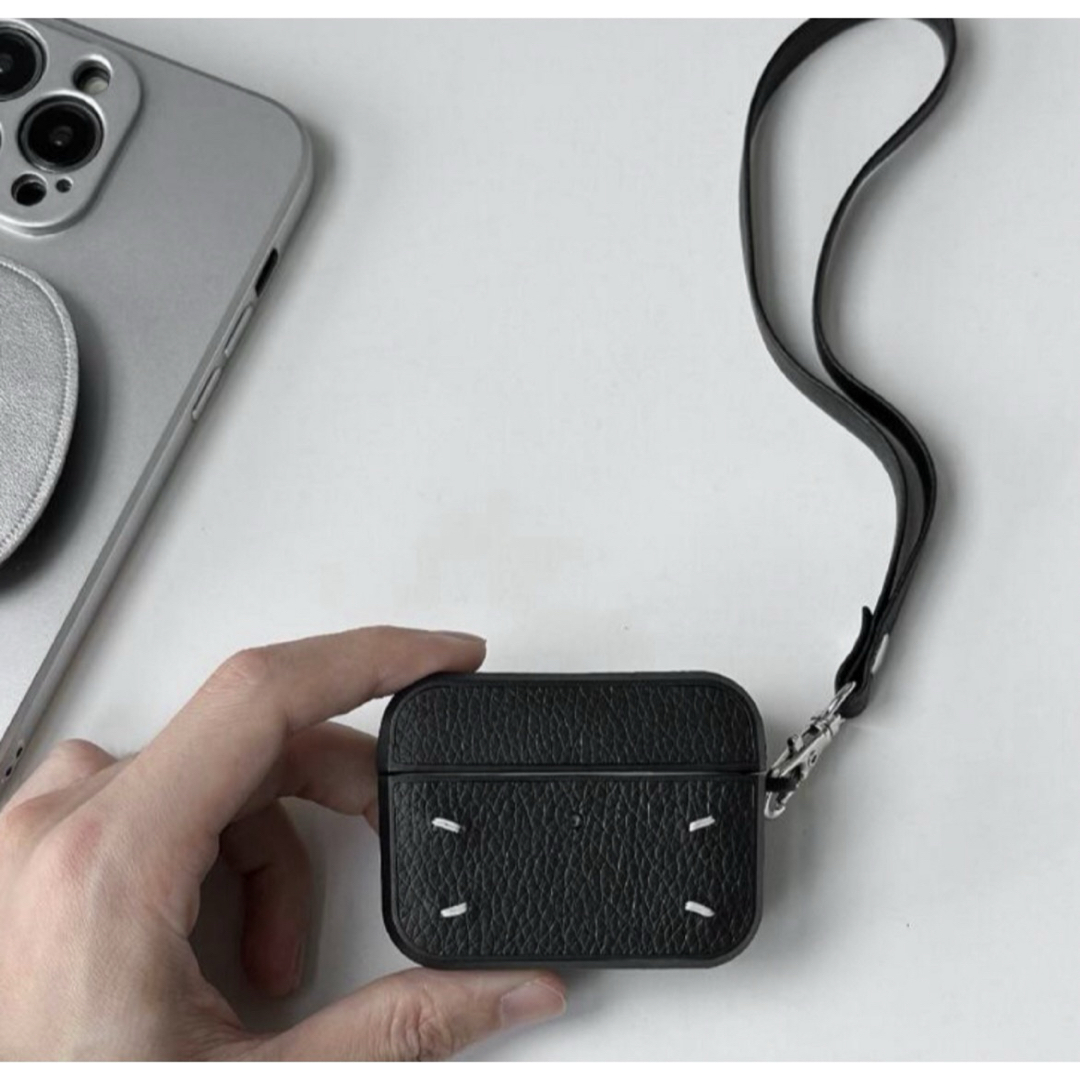 AirPods Pro ケース ストラップ付 ブラック レザーの通販 by AirPods Pro ケース ストラップ付 ブラック レザーの通販 by