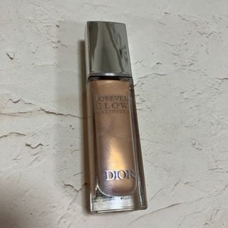 クリスチャンディオール(Christian Dior)のディオールスキンフォーエヴァーグロウ　ゴールド(フェイスカラー)