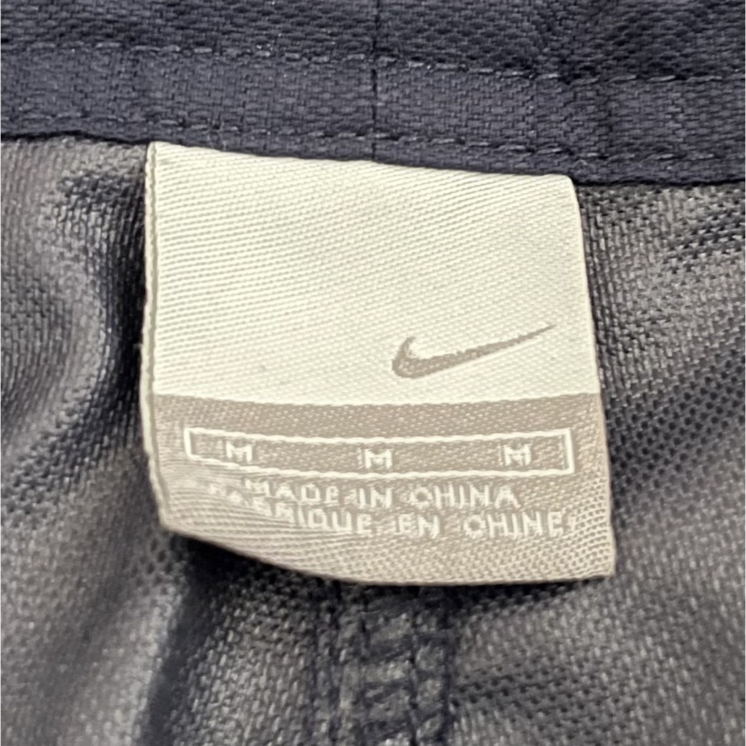 NIKE - 00s NIKE スウッシュ刺繍ロゴ カーゴハーフパンツ サイズ NIKE - 00s NIKE スウッシュ刺繍ロゴ カーゴハーフパンツ サイズ
