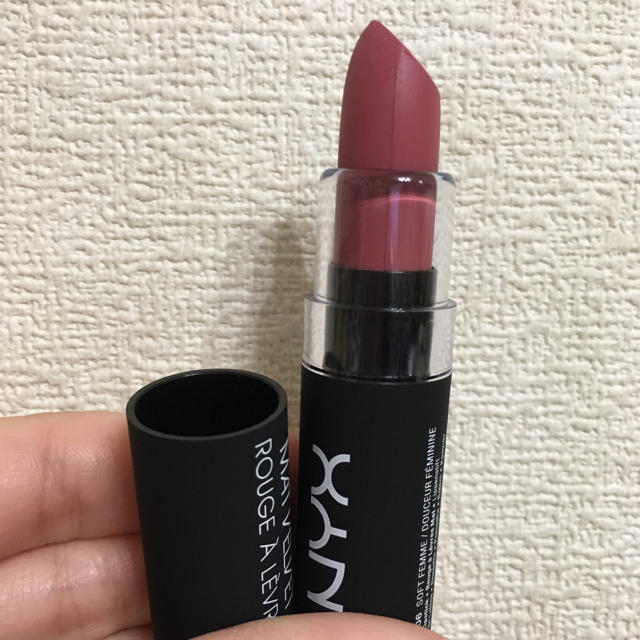 NYX(エヌワイエックス)のNYX ニックス マット マットリップ リップスティック エヌワイエックス コスメ/美容のベースメイク/化粧品(口紅)の商品写真