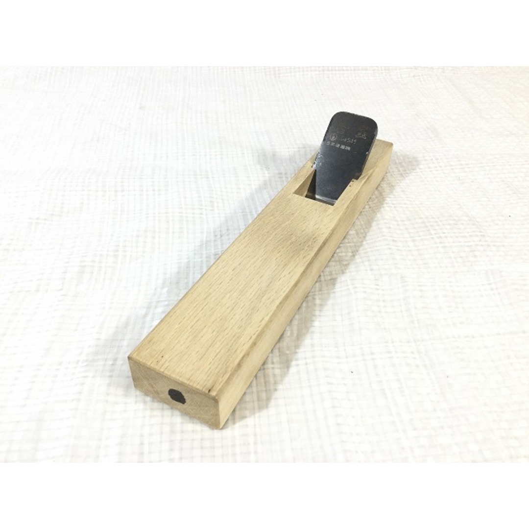 ☆中古美品☆日建 NIKKEN 替刃式手鉋 秀宝 40mm カンナ 大工道具 ☆中古美品☆日建 NIKKEN 替刃式手鉋 秀宝 40mm カンナ 大工道具