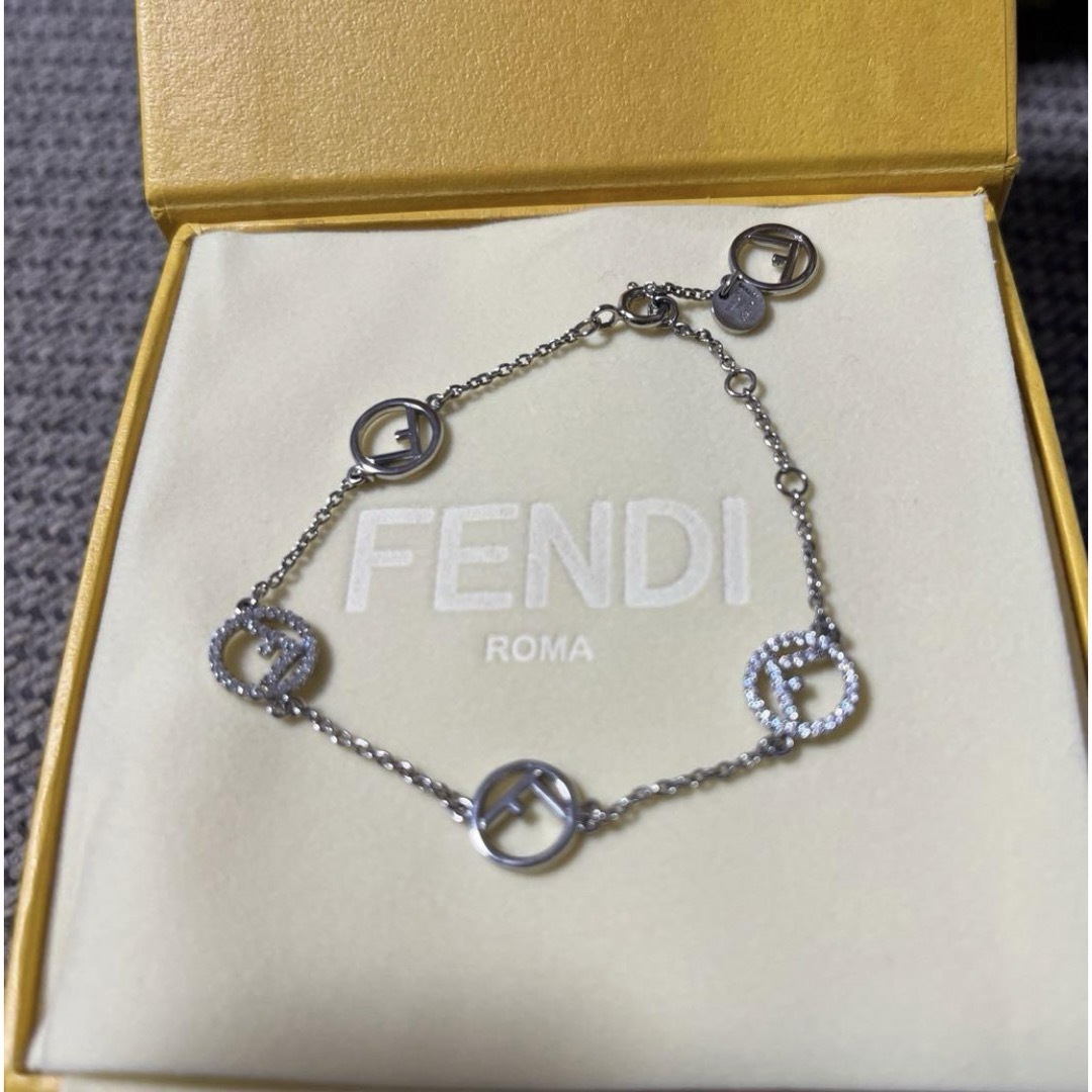エフイズフェンディ ブレスレット エフイズフェンディ ブレスレット