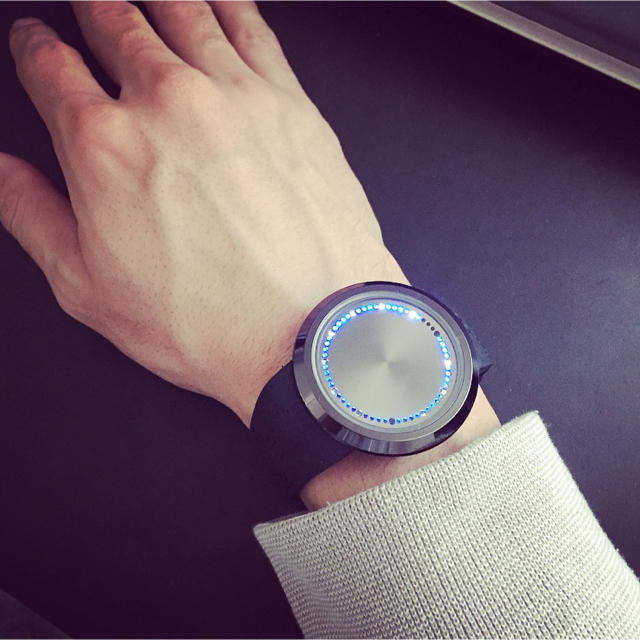 人気◆即納LEDタッチスクリーン腕時計モノグラム   メンズの時計(腕時計(デジタル))の商品写真