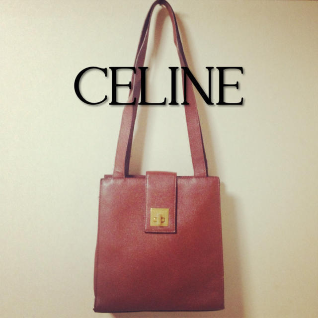 celine(セリーヌ)のCELINE【定価13万→23000】 レディースのバッグ(ショルダーバッグ)の商品写真