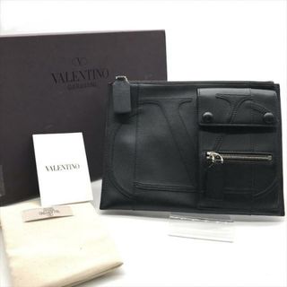 VALENTINO(セカンドバッグ/クラッチバッグ)のフリマアイテム一覧 VALENTINO(セカンドバッグ/クラッチバッグ)のフリマアイテム一覧