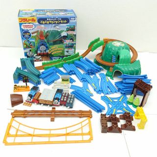 タカラトミー(Takara Tomy)のTAKARA TOMY / タカラトミー ■きかんしゃトーマス どきどきマウンテンセット ぐらぐらつり橋セット 子供用品【中古】  [0220497003](鉄道模型)