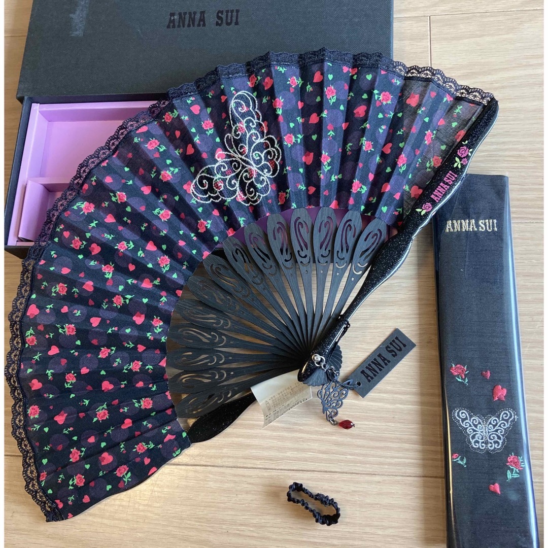 ANNA SUI - 新品未使用！　ANNA SUI  扇子　黒　レース　バラ　浴衣　うちわ