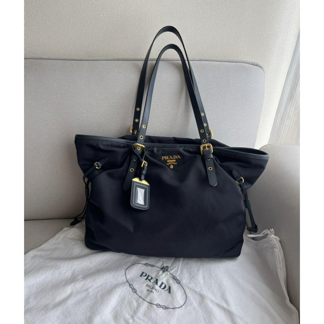 Prada ナイロン トートバッグ Prada ナイロン トートバッグ
