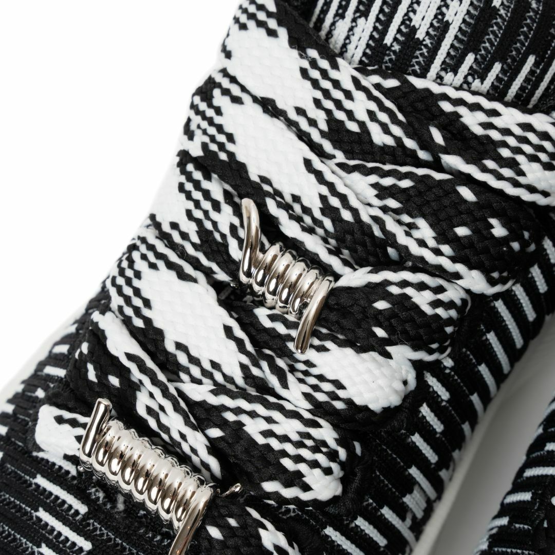 新品 BURBERRY チェック ニット ボックススニーカー 新品 BURBERRY チェック ニット ボックススニーカー