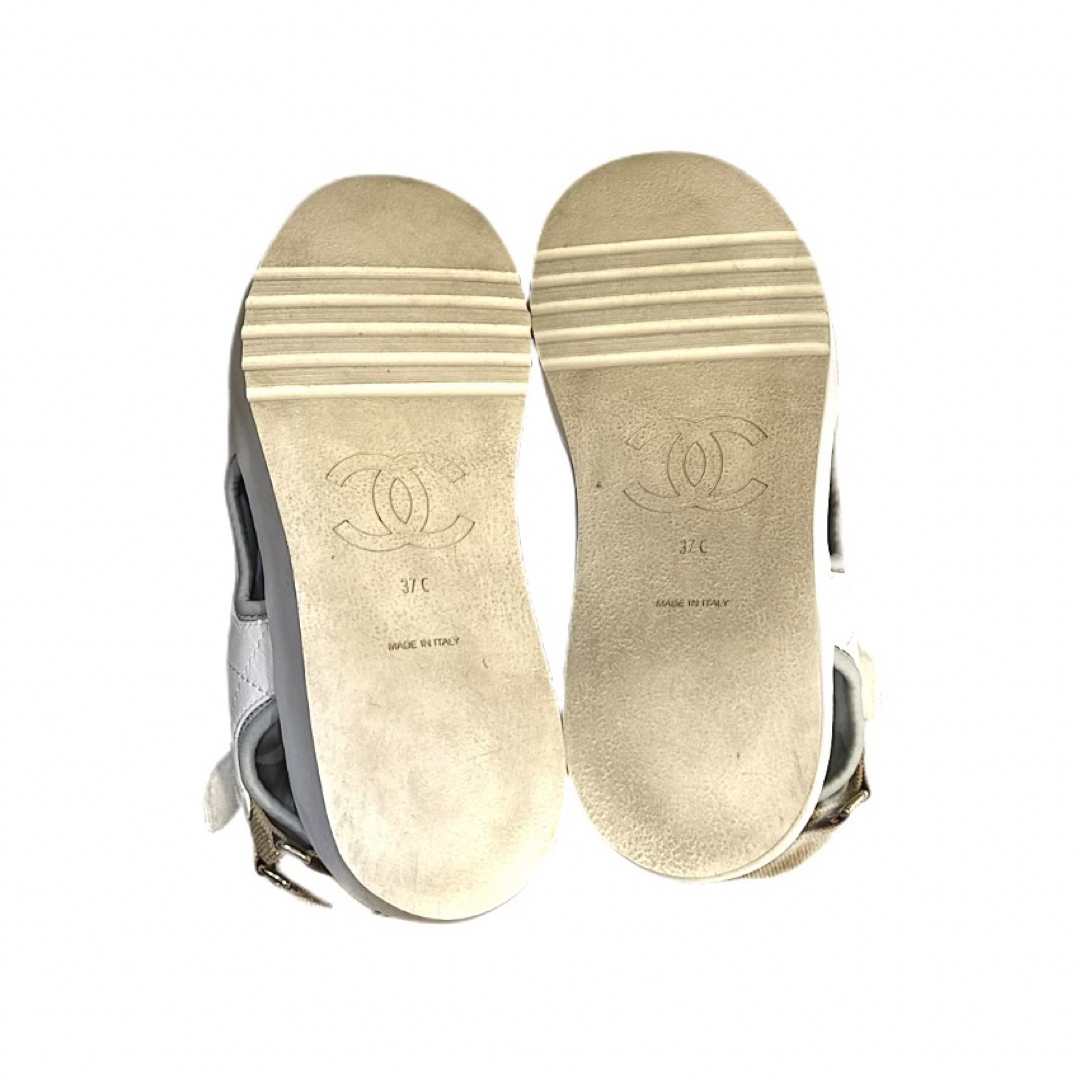 CHANEL - CHANEL シャネル スポーツサンダル ホワイト ゴールド CHANEL - CHANEL シャネル スポーツサンダル ホワイト ゴールド