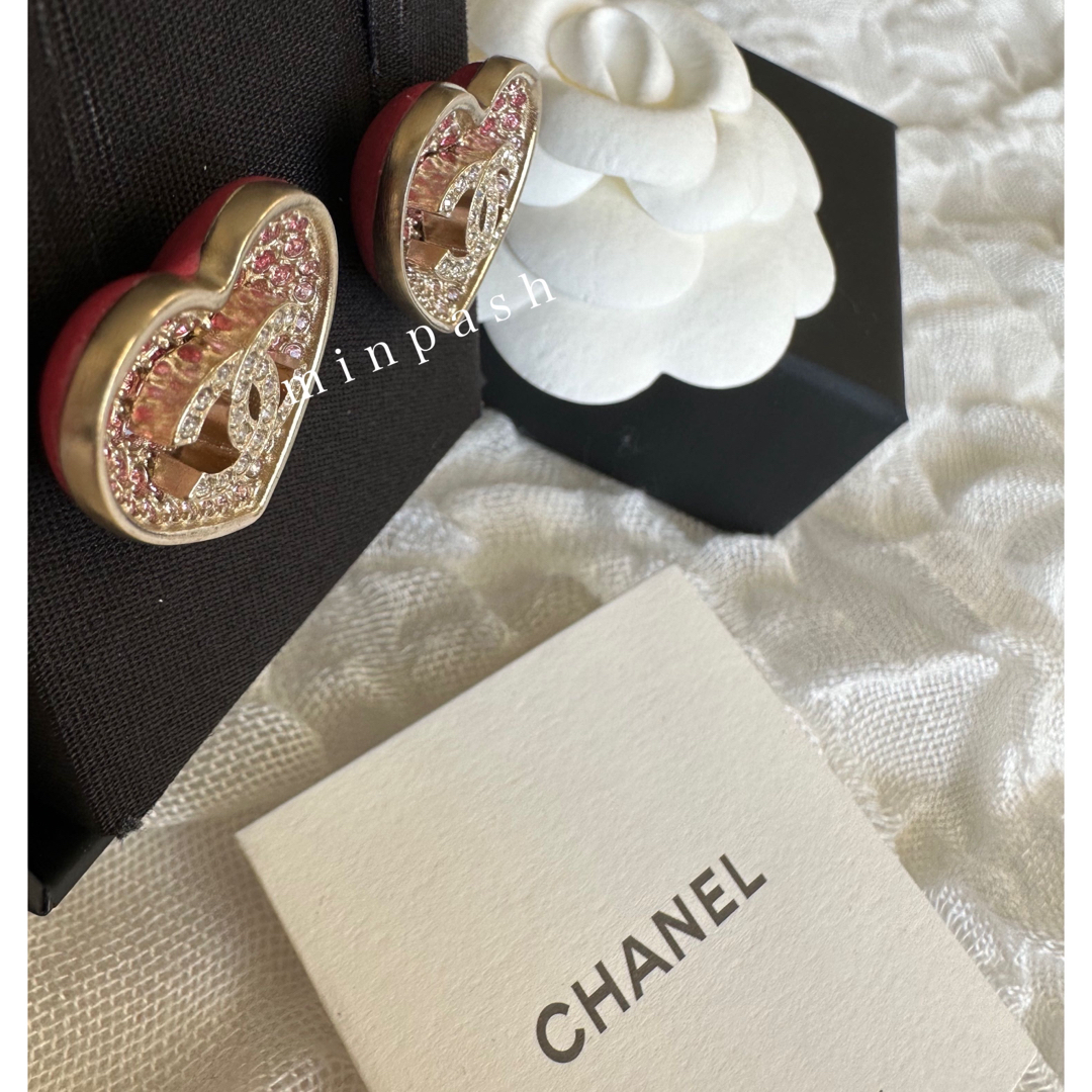 CHANEL - CHANEL ハート ピアス ピンク CCマーク プレゼント CHANEL - CHANEL ハート ピアス ピンク CCマーク プレゼント