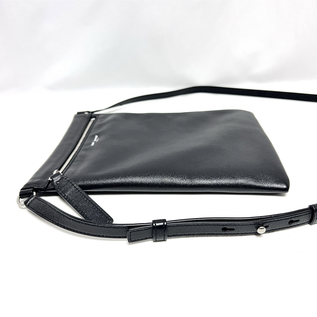 SAINT LAURENT - 新品 サンローラン レザー フラットポーチ シド SAINT LAURENT - 新品 サンローラン レザー フラットポーチ シド